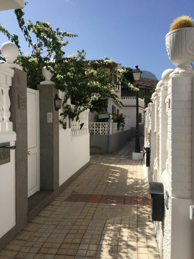 La Palmera1 Casa Al Primer Piso Con 2 Dormitorios - Two Bedroom House On The First Floor --- La Palmera 2 Casa En Planta Baja Con 1 Dormitorio, One Bedroom House On The Ground Floor 阿格特 外观 照片