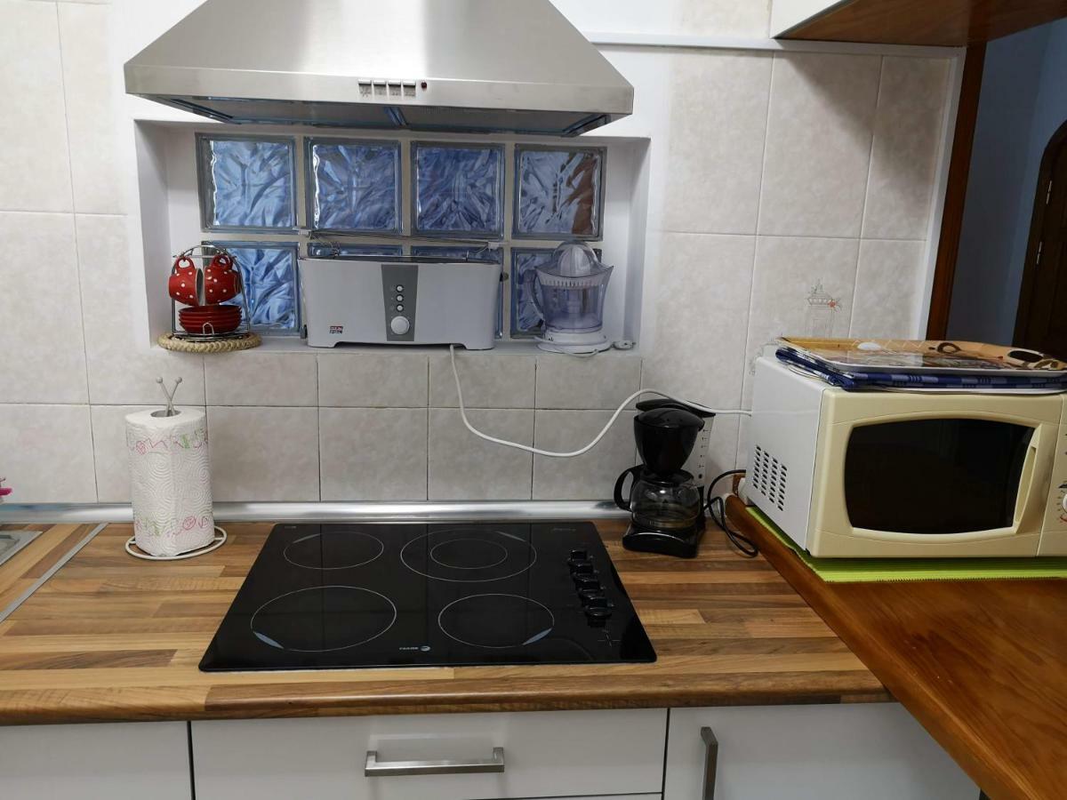La Palmera1 Casa Al Primer Piso Con 2 Dormitorios - Two Bedroom House On The First Floor --- La Palmera 2 Casa En Planta Baja Con 1 Dormitorio, One Bedroom House On The Ground Floor 阿格特 外观 照片
