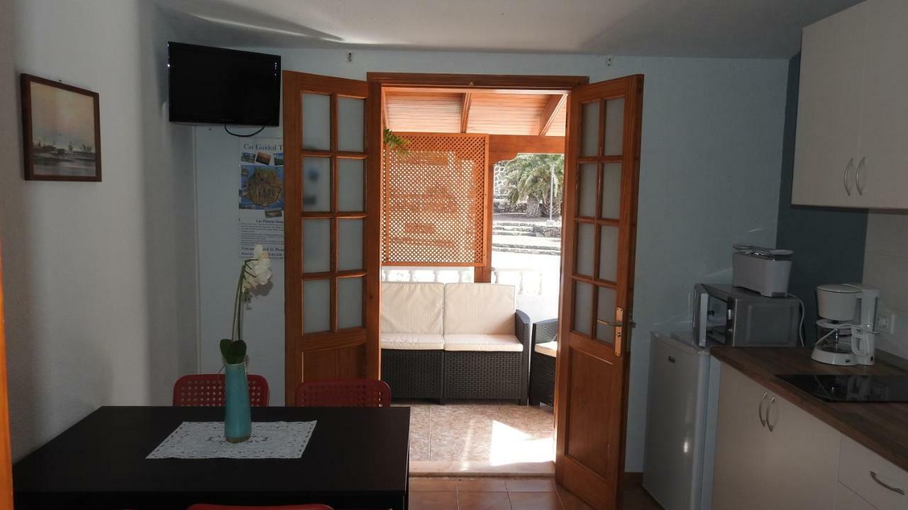 La Palmera1 Casa Al Primer Piso Con 2 Dormitorios - Two Bedroom House On The First Floor --- La Palmera 2 Casa En Planta Baja Con 1 Dormitorio, One Bedroom House On The Ground Floor 阿格特 外观 照片